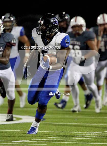 Thumbnail 1 in Byron Nelson vs Keller Central photogallery.