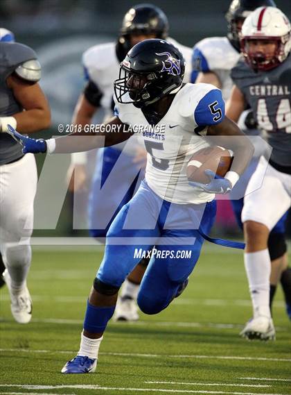 Thumbnail 2 in Byron Nelson vs Keller Central photogallery.