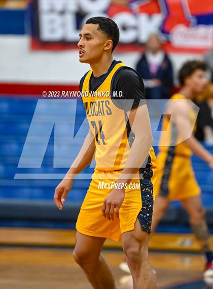 Thumbnail 2 in South Bend Riley vs Mishawaka (Phil Cox Memorial Holiday Tournament)  photogallery.