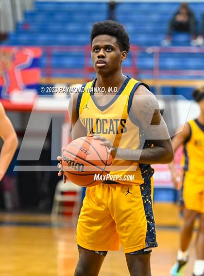 Thumbnail 1 in South Bend Riley vs Mishawaka (Phil Cox Memorial Holiday Tournament)  photogallery.