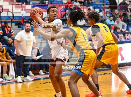 Thumbnail 2 in South Bend Riley vs Mishawaka (Phil Cox Memorial Holiday Tournament)  photogallery.