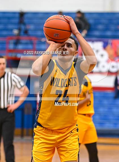 Thumbnail 2 in South Bend Riley vs Mishawaka (Phil Cox Memorial Holiday Tournament)  photogallery.