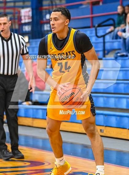 Thumbnail 2 in South Bend Riley vs Mishawaka (Phil Cox Memorial Holiday Tournament)  photogallery.