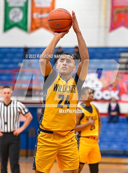 Thumbnail 2 in South Bend Riley vs Mishawaka (Phil Cox Memorial Holiday Tournament)  photogallery.