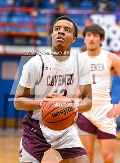 Thumbnail 2 in South Bend Riley vs Mishawaka (Phil Cox Memorial Holiday Tournament)  photogallery.