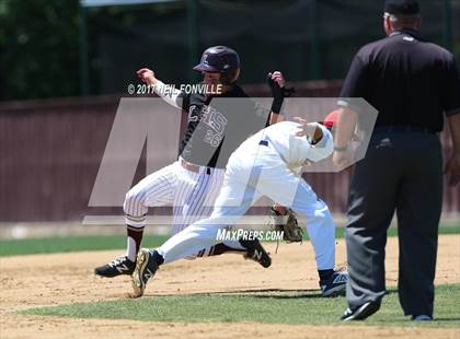 Thumbnail 2 in Allen vs. Lewisville (UIL 6A Region 1 Bi-District Playoff) photogallery.