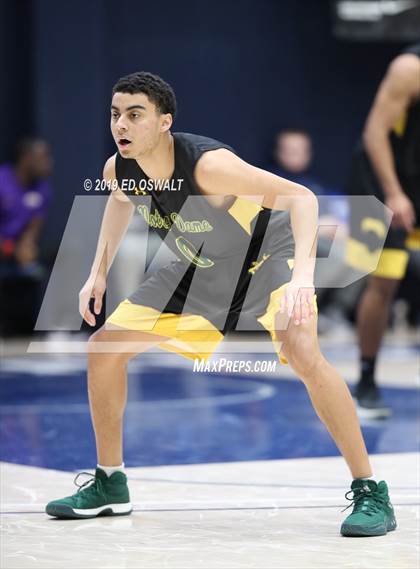 Thumbnail 3 in Moreau Catholic vs. Notre Dame (MaxPreps/DLS MLK Classic) photogallery.