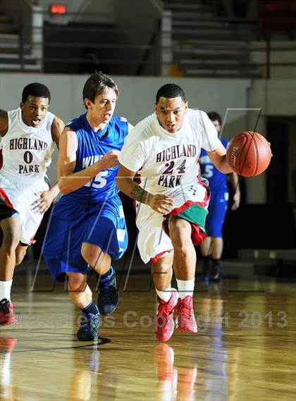 Thumbnail 1 in Highland Park vs. Winfield (KSHSAA 4A  1st Round) photogallery.