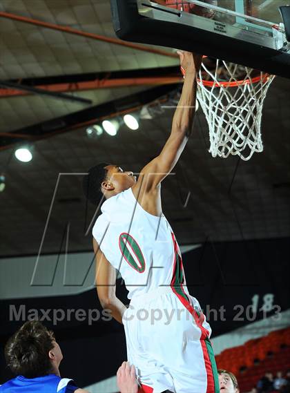 Thumbnail 2 in Highland Park vs. Winfield (KSHSAA 4A  1st Round) photogallery.