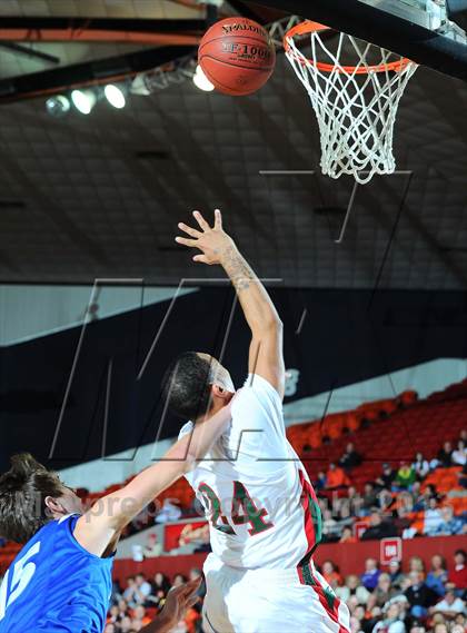 Thumbnail 2 in Highland Park vs. Winfield (KSHSAA 4A  1st Round) photogallery.