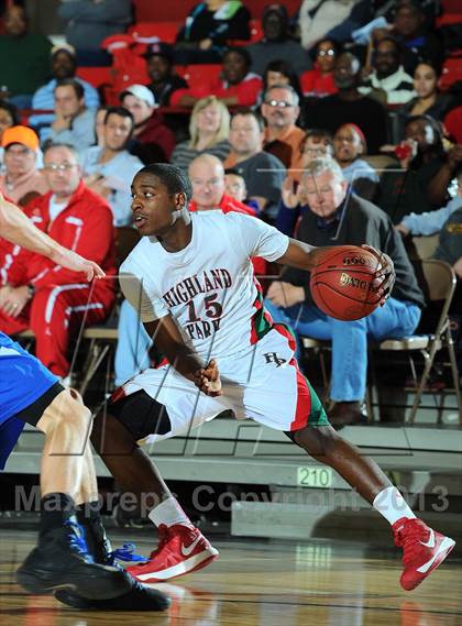 Thumbnail 2 in Highland Park vs. Winfield (KSHSAA 4A  1st Round) photogallery.