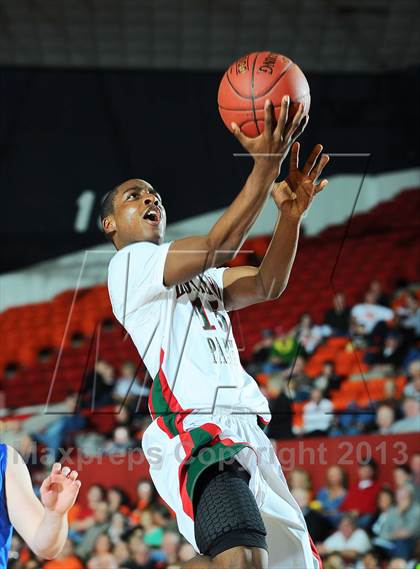 Thumbnail 3 in Highland Park vs. Winfield (KSHSAA 4A  1st Round) photogallery.