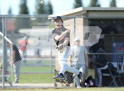 Thumbnail 3 in Rio Americano @ Vista del Lago photogallery.