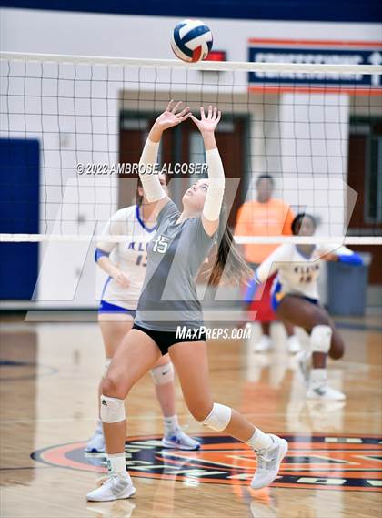 Thumbnail 1 in Steele vs. Klein photogallery.