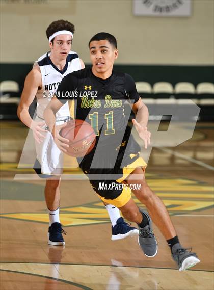 Thumbnail 1 in Notre Dame vs. Notre Dame (SO) (Classic at Damien) photogallery.