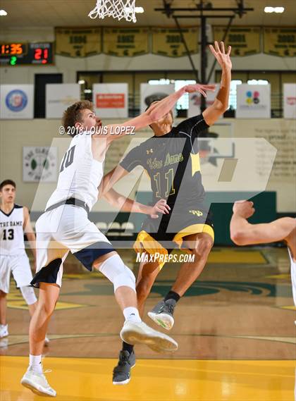 Thumbnail 3 in Notre Dame vs. Notre Dame (SO) (Classic at Damien) photogallery.