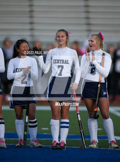 Thumbnail 2 in Midd-West vs. Central Columbia (PIAA District IV 1A Semifinal) photogallery.