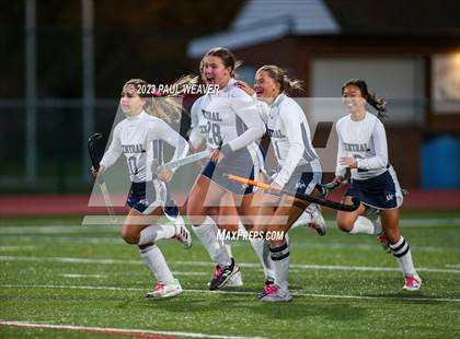 Thumbnail 2 in Midd-West vs. Central Columbia (PIAA District IV 1A Semifinal) photogallery.