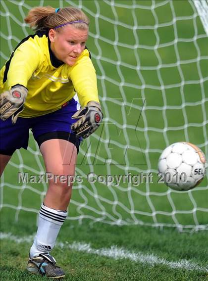 Thumbnail 3 in Manheim Central @ Lancaster Catholic photogallery.