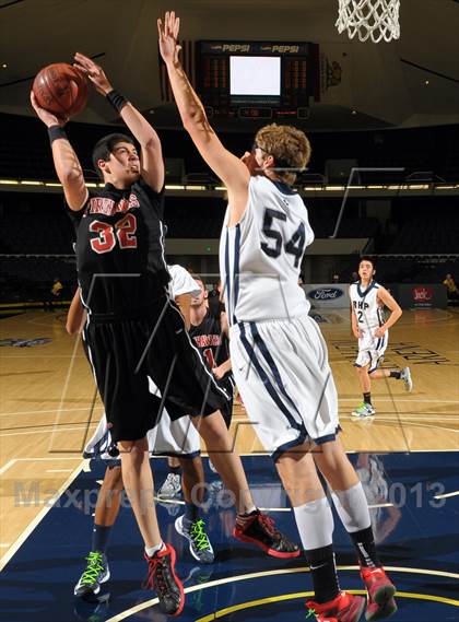 Thumbnail 2 in Rolling Hills Prep vs. Shalhevet (CIF SS D5A Final) photogallery.