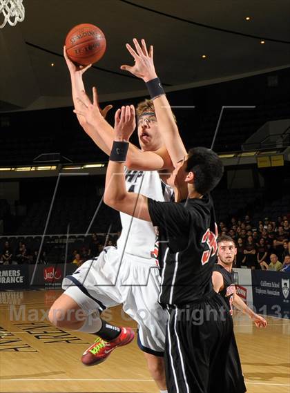 Thumbnail 2 in Rolling Hills Prep vs. Shalhevet (CIF SS D5A Final) photogallery.