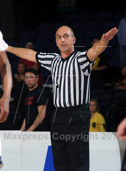 Thumbnail 1 in Rolling Hills Prep vs. Shalhevet (CIF SS D5A Final) photogallery.