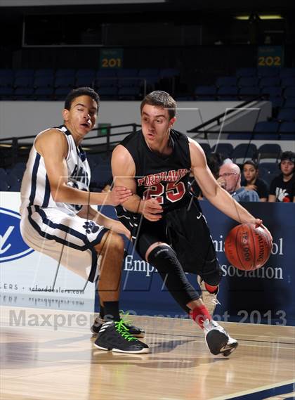 Thumbnail 2 in Rolling Hills Prep vs. Shalhevet (CIF SS D5A Final) photogallery.
