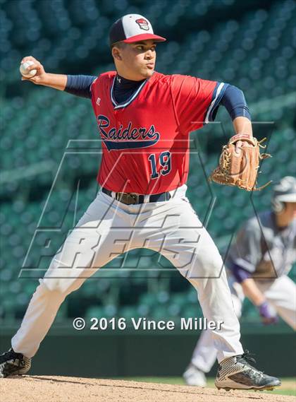 Thumbnail 1 in Nathan Hale vs. Lake Washington photogallery.
