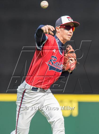 Thumbnail 1 in Nathan Hale vs. Lake Washington photogallery.