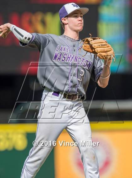 Thumbnail 2 in Nathan Hale vs. Lake Washington photogallery.