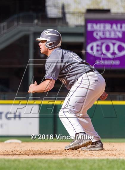 Thumbnail 1 in Nathan Hale vs. Lake Washington photogallery.
