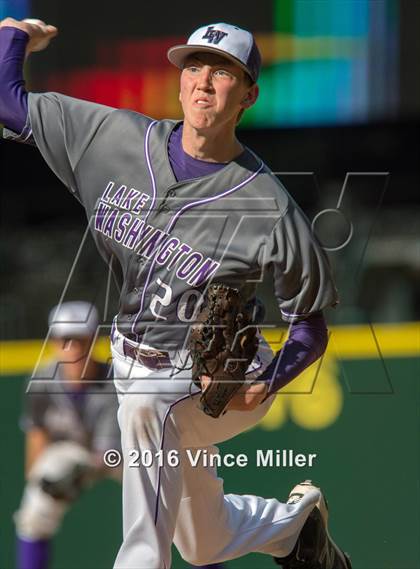 Thumbnail 2 in Nathan Hale vs. Lake Washington photogallery.
