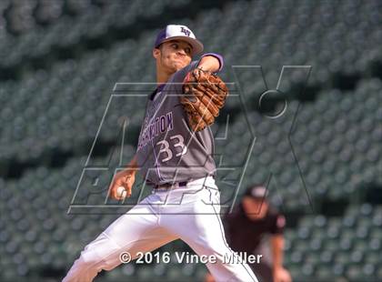 Thumbnail 3 in Nathan Hale vs. Lake Washington photogallery.