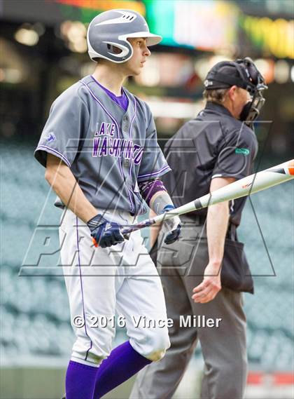 Thumbnail 3 in Nathan Hale vs. Lake Washington photogallery.