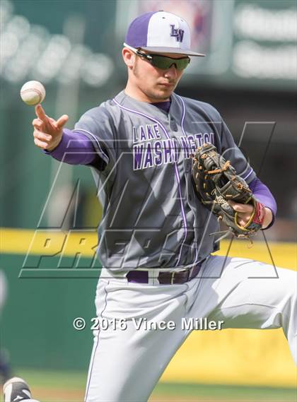 Thumbnail 3 in Nathan Hale vs. Lake Washington photogallery.