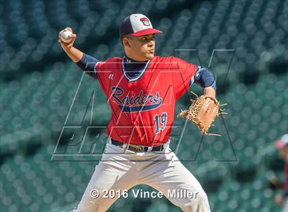 Thumbnail 2 in Nathan Hale vs. Lake Washington photogallery.