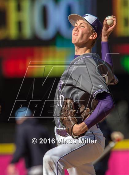 Thumbnail 1 in Nathan Hale vs. Lake Washington photogallery.