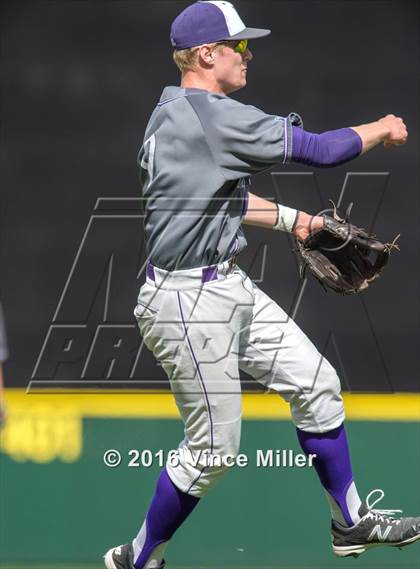 Thumbnail 1 in Nathan Hale vs. Lake Washington photogallery.