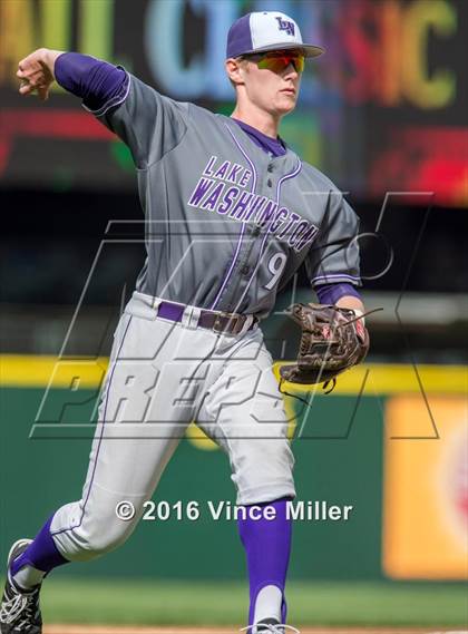 Thumbnail 3 in Nathan Hale vs. Lake Washington photogallery.