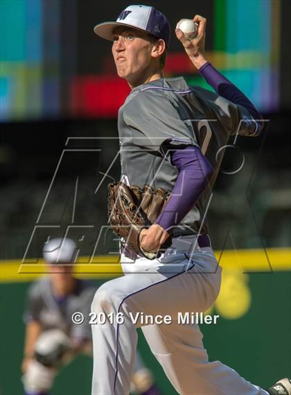 Thumbnail 1 in Nathan Hale vs. Lake Washington photogallery.