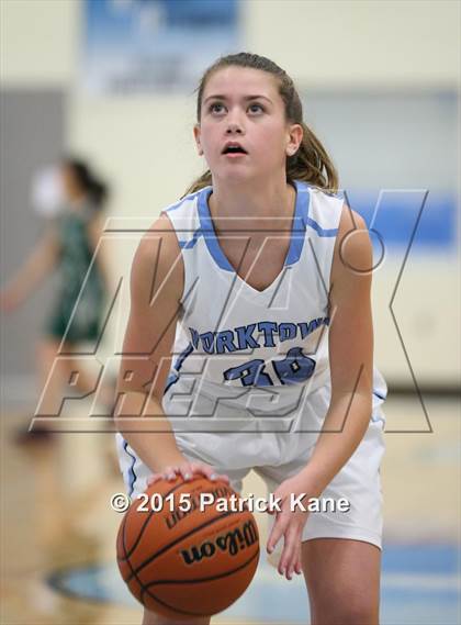 Thumbnail 2 in Wakefield @ Yorktown photogallery.
