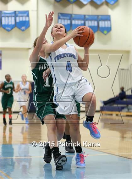 Thumbnail 2 in Wakefield @ Yorktown photogallery.