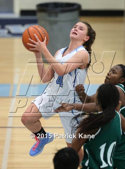 Thumbnail 2 in Wakefield @ Yorktown photogallery.