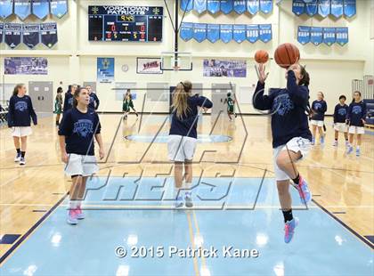 Thumbnail 3 in Wakefield @ Yorktown photogallery.