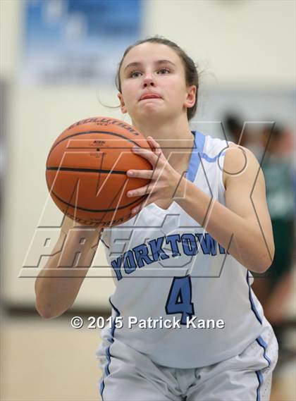 Thumbnail 1 in Wakefield @ Yorktown photogallery.
