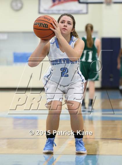 Thumbnail 2 in Wakefield @ Yorktown photogallery.