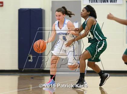 Thumbnail 3 in Wakefield @ Yorktown photogallery.