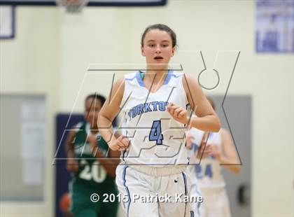 Thumbnail 3 in Wakefield @ Yorktown photogallery.