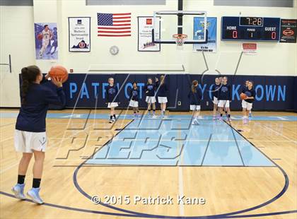 Thumbnail 3 in Wakefield @ Yorktown photogallery.