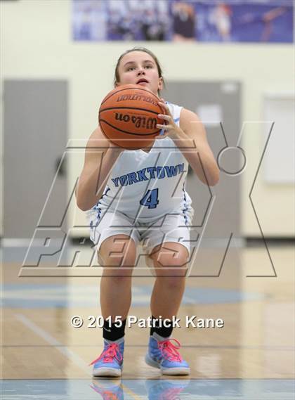 Thumbnail 2 in Wakefield @ Yorktown photogallery.